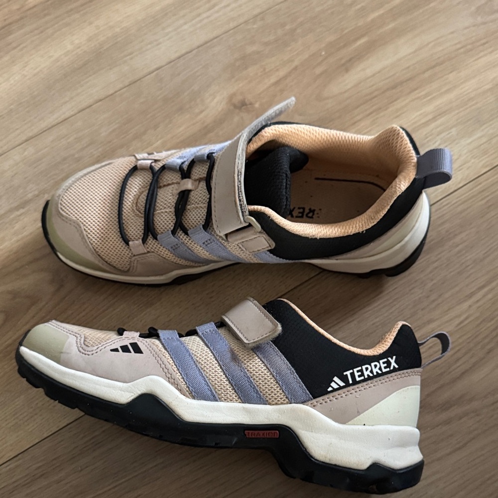 Adidas Kids Unisex Terrex Hiking shoe